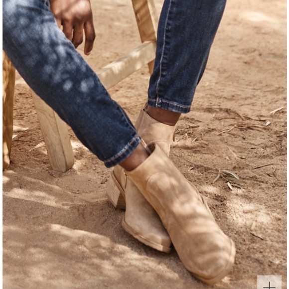 Donald pliner suede boots - Picture 2 of 15